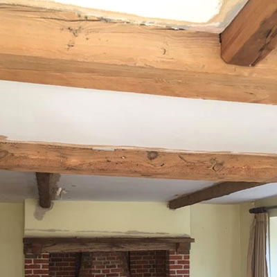 Wood blasting Dorset, Wiltshire & Hampshire - restoring dark oak beams for a lighter room